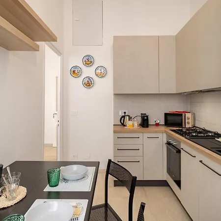 Guesthost - Center Of X6 * 산레모