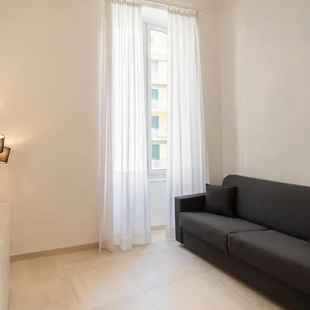 Guesthost - Center Of X6 Apartment