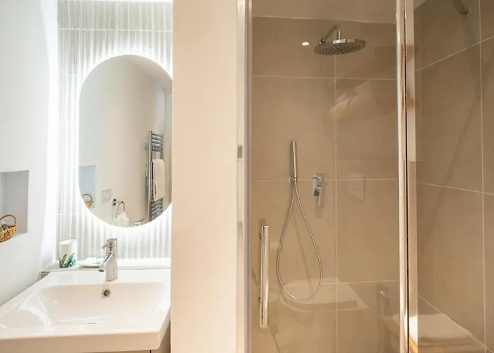 Guesthost - Center Of X6 San Remo